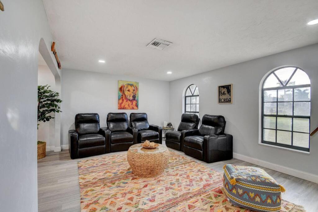 Ananda Farmhouse And Retreat. Lake Worth Beach Exteriör bild