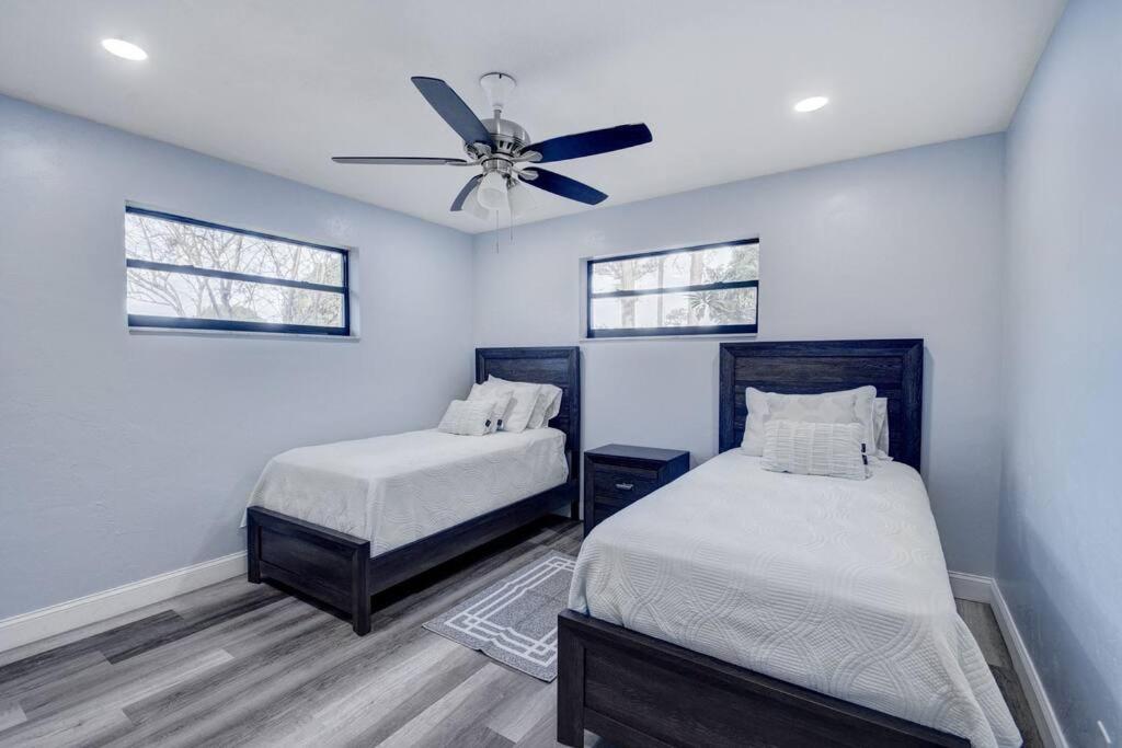 Ananda Farmhouse And Retreat. Lake Worth Beach Exteriör bild