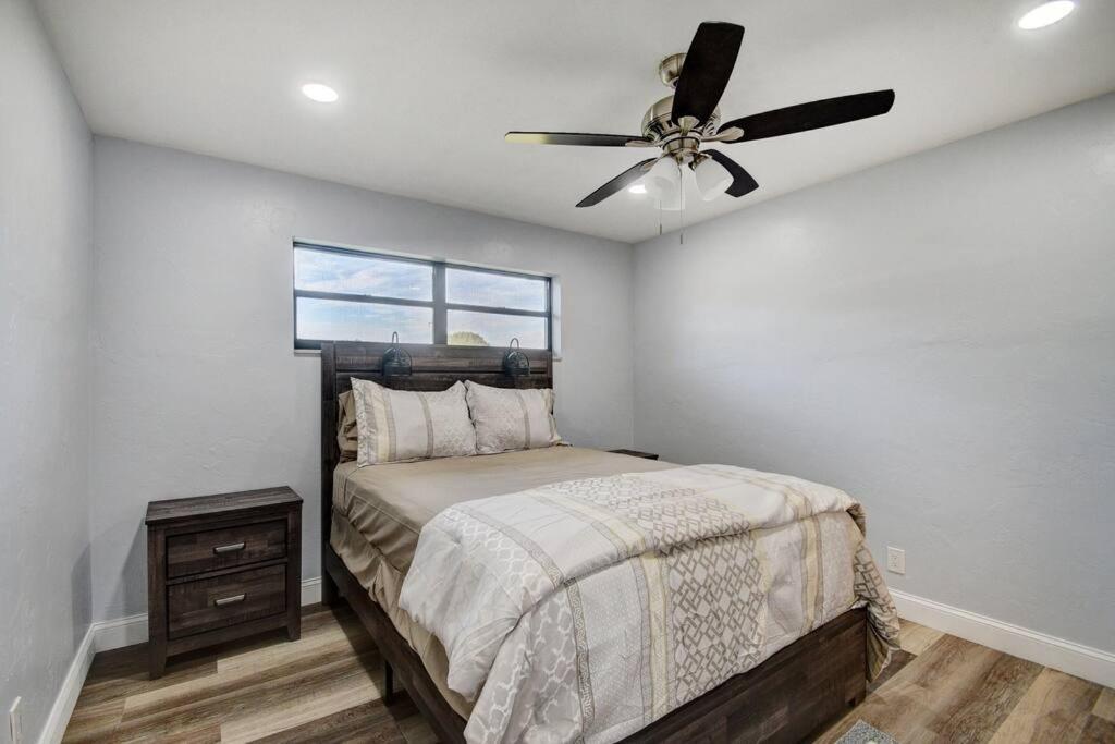 Ananda Farmhouse And Retreat. Lake Worth Beach Exteriör bild