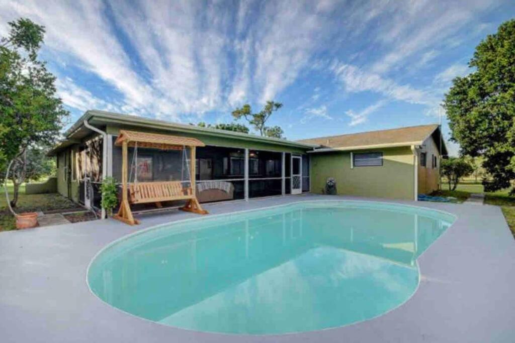 Ananda Farmhouse And Retreat. Lake Worth Beach Exteriör bild