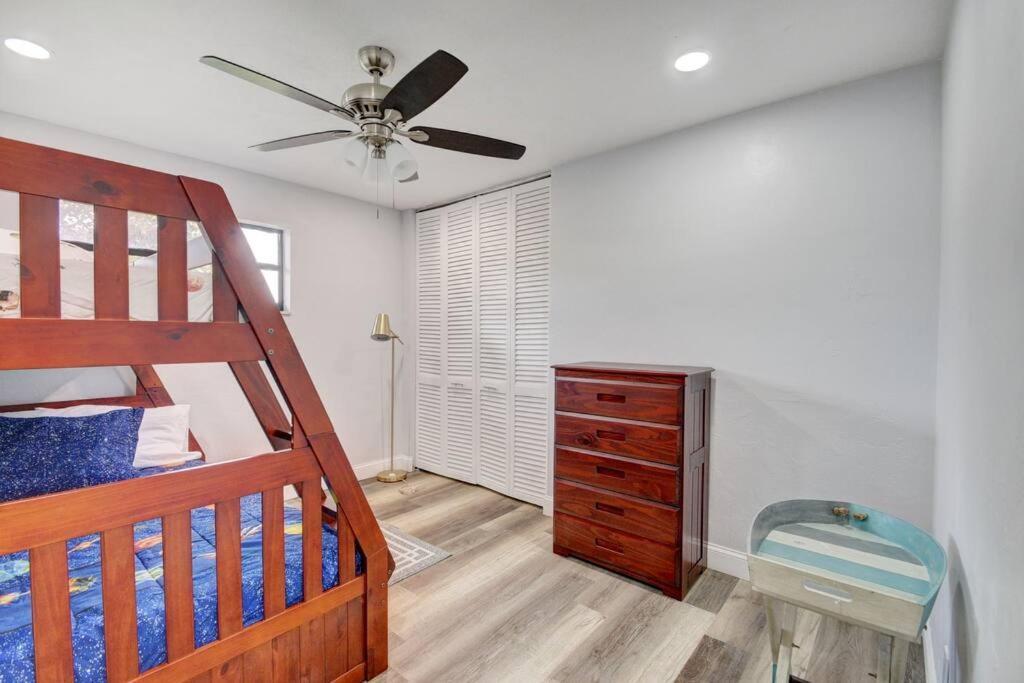 Ananda Farmhouse And Retreat. Lake Worth Beach Exteriör bild