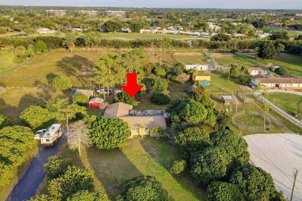 Ananda Farmhouse And Retreat. Lake Worth Beach Exteriör bild
