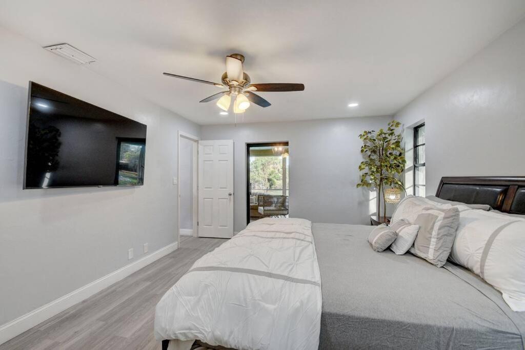 Ananda Farmhouse And Retreat. Lake Worth Beach Exteriör bild