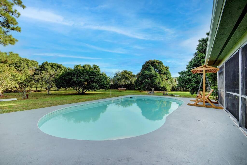 Ananda Farmhouse And Retreat. Lake Worth Beach Exteriör bild