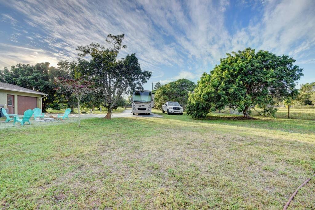 Ananda Farmhouse And Retreat. Lake Worth Beach Exteriör bild